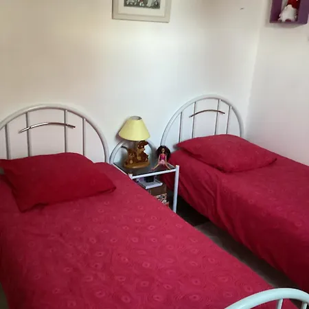 Entierement Renovee Au Calme