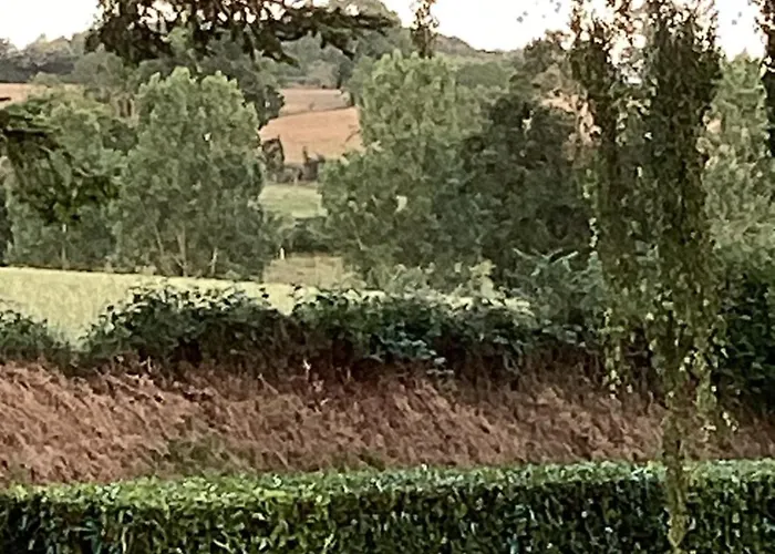 Entierement Renovee Au Calme *